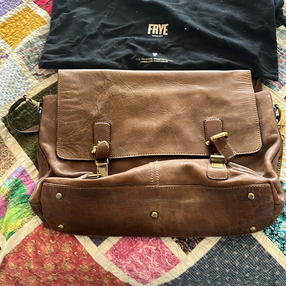 FRYE Men's Logan Top Handle Messenger Bag, Dark Brown